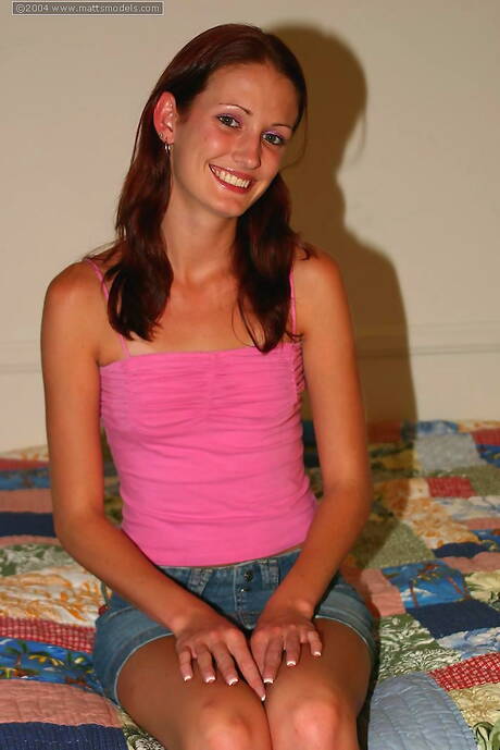 Matts Models are excited to present you with a picture gallery showcasing Hailey showing nice form