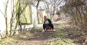 Got 2 Pee are proud to present you with xxx pictures featuring Naomi Bennet in pissing action