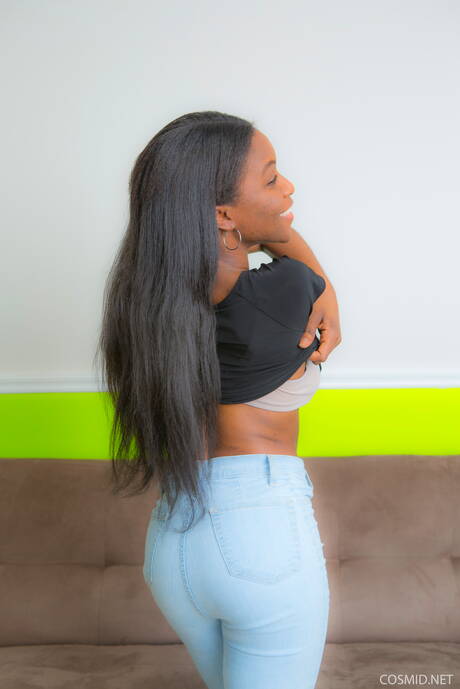 Big Black Titties Pics