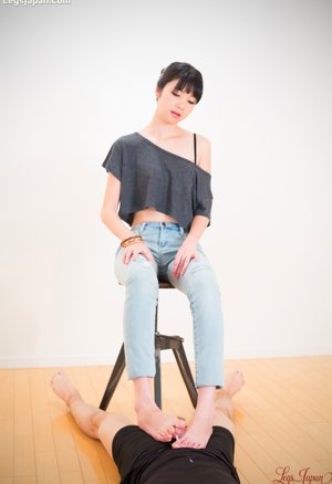 Legs Japan invite you to explore xxx pictures with Matsuda Anna xxx gallery 238039